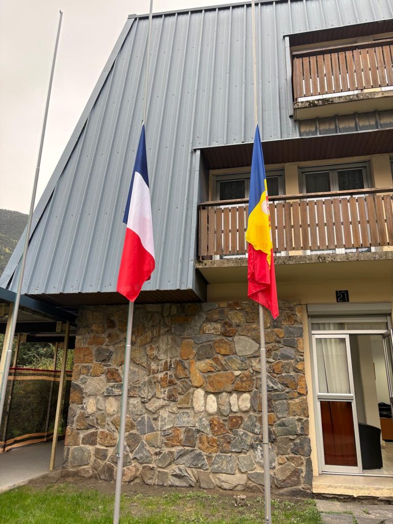 Hommages à Samuel Paty et Dominique Bernard